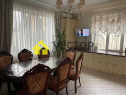 Продам сучасний будинок у центральній частині Полтави, біля ТРЦ «Київ». фото 3 Продам сучасний будинок у центральній частині Полтави, біля ТРЦ «Київ». фото 3