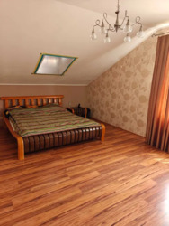 Шикарний будинок в Яру, вкладень не потребує фото 10 Шикарний будинок в Яру, вкладень не потребує фото 10