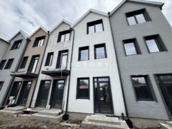 Сучасний 3-поверховий таунхаус у передмісті Києва! фото 1 Сучасний 3-поверховий таунхаус у передмісті Києва! фото 1