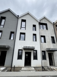 Сучасний 3-поверховий таунхаус у передмісті Києва! фото 2 Сучасний 3-поверховий таунхаус у передмісті Києва! фото 2