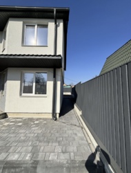 Продам танхаус на Новомиколаївці в м. Кропивницький фото 5 Продам танхаус на Новомиколаївці в м. Кропивницький фото 5