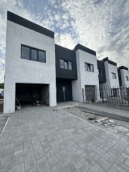 Продам танхаус на Новомиколаївці в м. Кропивницький фото 1 Продам танхаус на Новомиколаївці в м. Кропивницький фото 1