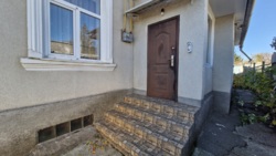 Продам капітальний будинок по вул. Керченська фото 17 Продам капітальний будинок по вул. Керченська фото 17