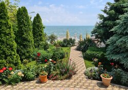 Розкішний будинок на першій лінії від моря фото 3 Розкішний будинок на першій лінії від моря фото 3