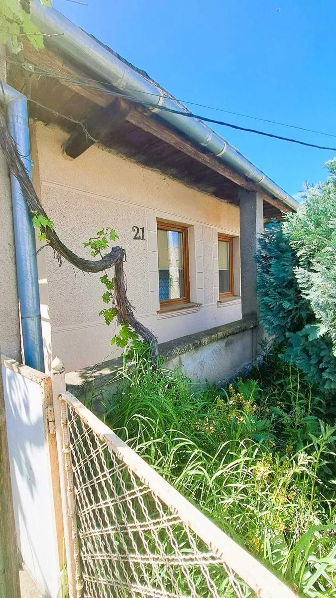 Продається будинок Закарпатська, Ужгород, Сторожниця, вулиця Тиха, 21 фото 1 Продається будинок Закарпатська, Ужгород, Сторожниця, вулиця Тиха, 21 фото 1