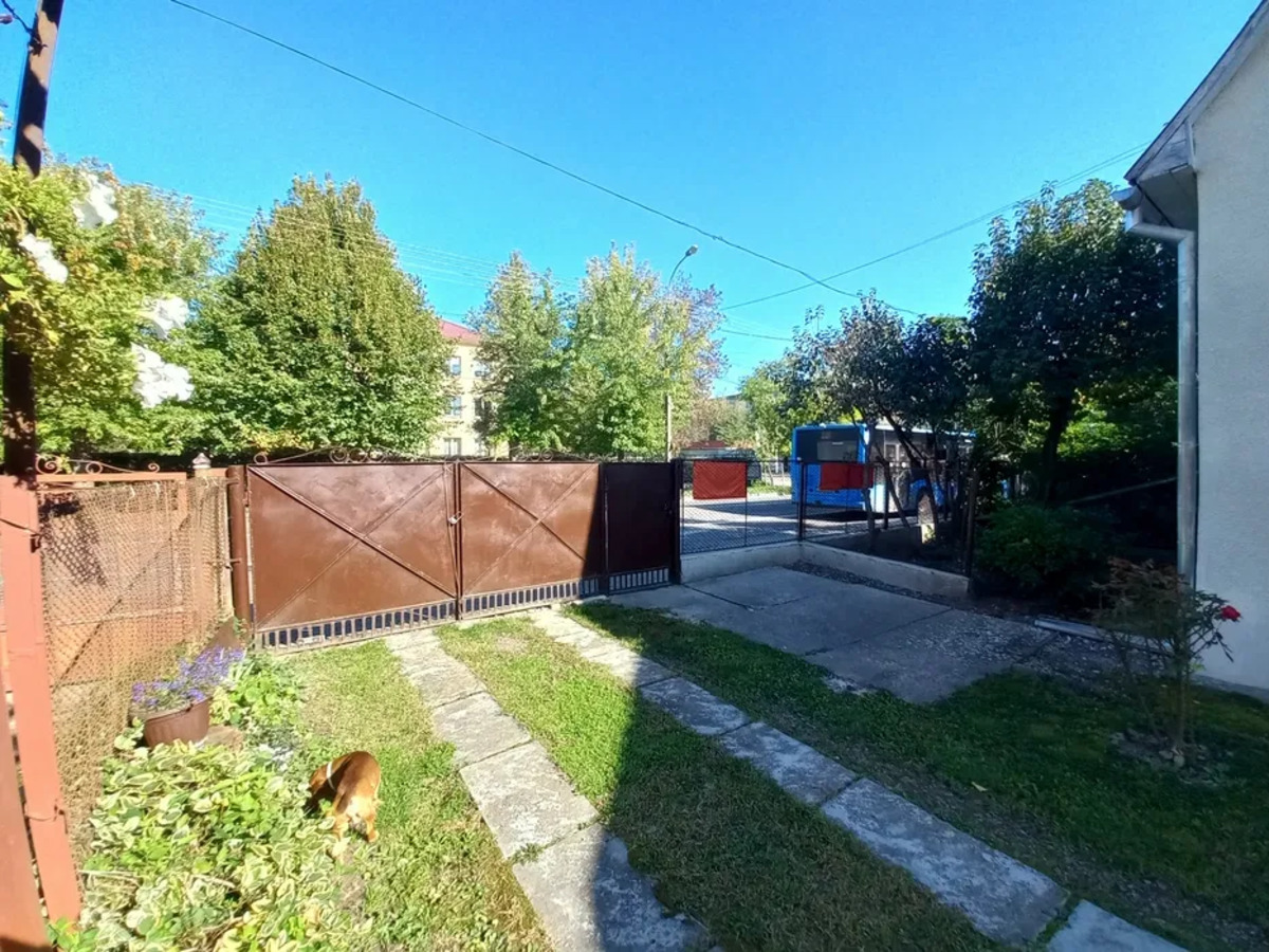 Продаж будинку з тереторією. Ужгород. фото 1 Продаж будинку з тереторією. Ужгород. фото 1