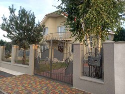 Продаж 2 поверхового будинку. Передмістя Ужгорода. фото 1 Продаж 2 поверхового будинку. Передмістя Ужгорода. фото 1