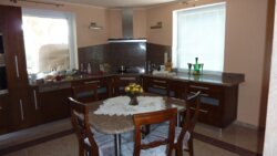 Продаж 2 поверхового будинку. Ужгород. фото 3 Продаж 2 поверхового будинку. Ужгород. фото 3