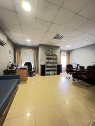 Продаж будинку р-н Новомиколаівки під бізнес фото 18 Продаж будинку р-н Новомиколаівки під бізнес фото 18