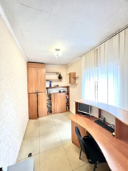 Продаж будинку р-н Новомиколаівки під бізнес фото 14 Продаж будинку р-н Новомиколаівки під бізнес фото 14