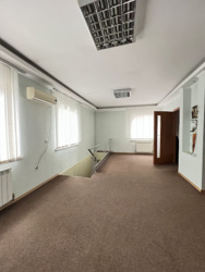 Продаж будинку р-н Новомиколаівки під бізнес фото 3 Продаж будинку р-н Новомиколаівки під бізнес фото 3