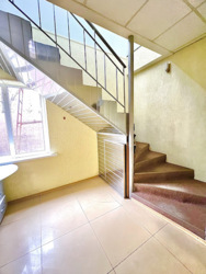 Продаж будинку р-н Новомиколаівки під бізнес фото 12 Продаж будинку р-н Новомиколаівки під бізнес фото 12