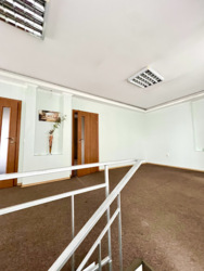 Продаж будинку р-н Новомиколаівки під бізнес фото 7 Продаж будинку р-н Новомиколаівки під бізнес фото 7