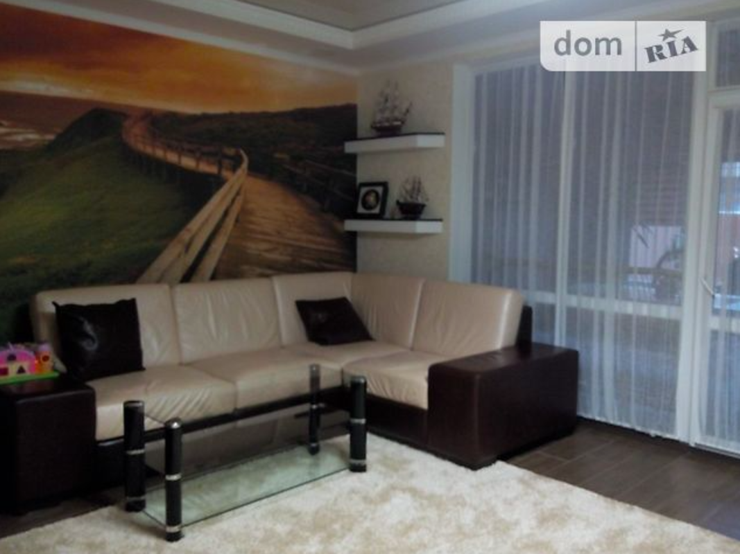 Продаж котеджу фото 1 Продаж котеджу фото 1