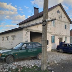 Продаж будинку на Ружичній фото 1 Продаж будинку на Ружичній фото 1