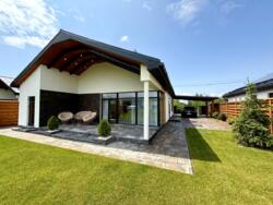 Продається будинок Київ, Дарницький, Щаслива вул., 9, м. Славутич фото 1 Продається будинок Київ, Дарницький, Щаслива вул., 9, м. Славутич фото 1