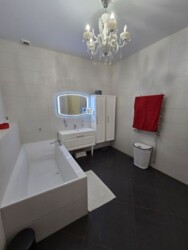 ��� �� ��������� 300 �² � ����: ������� 10 �����, ������� 4 �, ����� 75 ��, ������ ������� � ����������, �����, ����� �� 2 ����, ������ 300 �², ��������� � ��������� ����. ���� 17