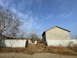 Будинок під реконструкцію з великим та міцним підвалом та просторім плануванням фото 9 Будинок під реконструкцію з великим та міцним підвалом та просторім плануванням фото 9