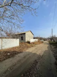 Будинок під реконструкцію з великим та міцним підвалом та просторім плануванням фото 10 Будинок під реконструкцію з великим та міцним підвалом та просторім плануванням фото 10
