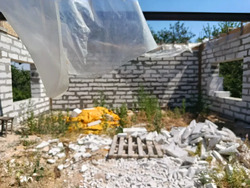 Недобудова на просторій ділянці в місті фото 11 Недобудова на просторій ділянці в місті фото 11