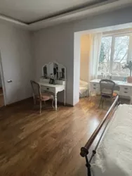 ����� ������� 400 ��. �. � �������� �� ��� ����� � ������������ ������, ������ ��������-3 ���� 10