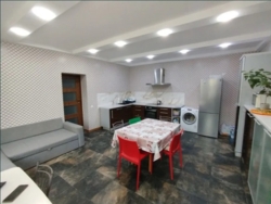 Продам капітальний будинок 2 поверхи, загальною площею 169 м² фото 1 Продам капітальний будинок 2 поверхи, загальною площею 169 м² фото 1