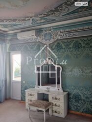 ������ 2 ����������� ������� 310 �2 � ������� � ������� �� 12 ����� ������ ���� 13