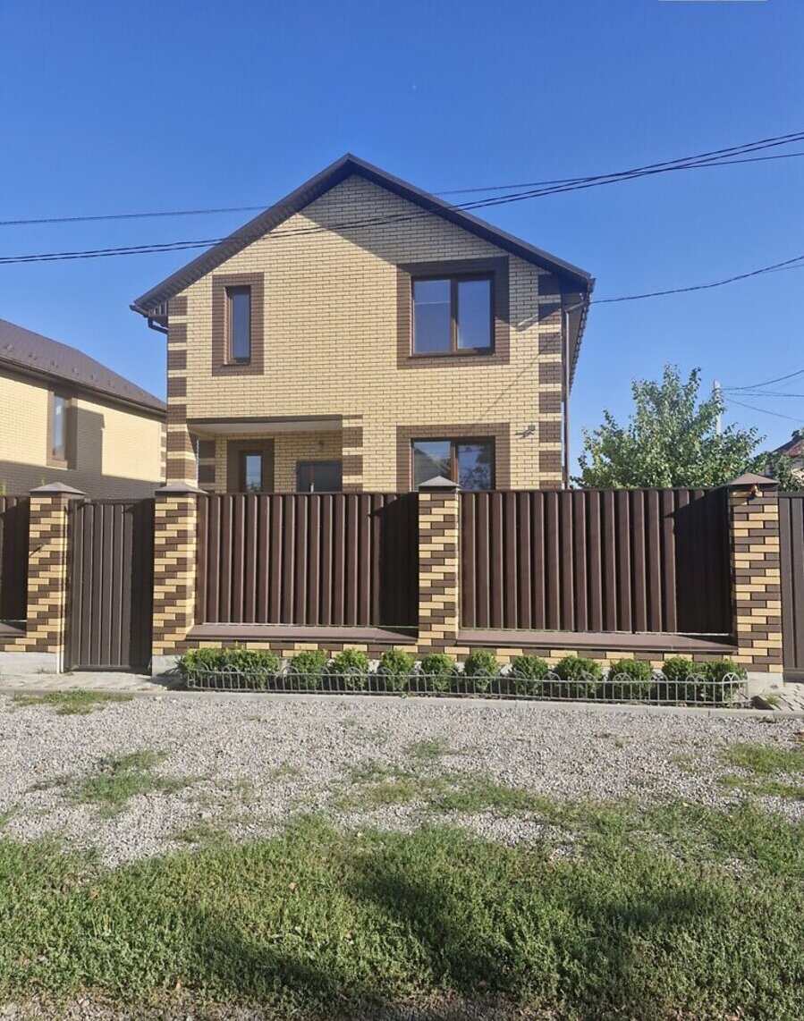 Продаж 2-поверхового будинку бесідка і ділянкою на 4 сотки, 120 кв. м, 4 кімнати фото 1 Продаж 2-поверхового будинку бесідка і ділянкою на 4 сотки, 120 кв. м, 4 кімнати фото 1