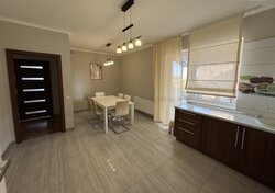 Продаж 1 поверхового будинку з ділянкою на 4.5 сотки, 205 кв. м, 3 кімнати. Біля костелу ліва сторона. фото 4 Продаж 1 поверхового будинку з ділянкою на 4.5 сотки, 205 кв. м, 3 кімнати. Біля костелу ліва сторона. фото 4