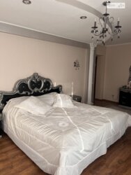 ������ 2 ����������� ������� � ������� � ������� �� 3 �����, 230 ��. �, 4 ������, �� ���. ������� ����������� ���� 7