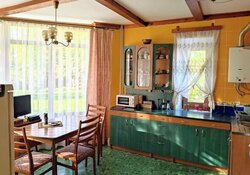 Продаж 3 поверхового будинку з верандою і ділянкою на 12 соток, 169 кв. м фото 10 Продаж 3 поверхового будинку з верандою і ділянкою на 12 соток, 169 кв. м фото 10