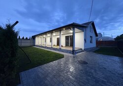 Продаж 1 поверхового будинку з ділянкою на 5.4 сотки фото 3 Продаж 1 поверхового будинку з ділянкою на 5.4 сотки фото 3