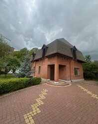 Продаж 2 поверхового будинку з ділянкою на 8 соток фото 2 Продаж 2 поверхового будинку з ділянкою на 8 соток фото 2