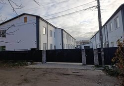 Продаж 2 поверхового таунхауса з ділянкою на 1 сотку. фото 1 Продаж 2 поверхового таунхауса з ділянкою на 1 сотку. фото 1