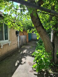 Продається частина будинку з власним двором, садом та гаражем, на перехресті з 2 проїздом Мазепи,13 фото 12 Продається частина будинку з власним двором, садом та гаражем, на перехресті з 2 проїздом Мазепи,13 фото 12