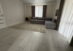 Продаж 2 поверхового будинку з гаражем і ділянкою на 4.5 сотки, 110 кв. м фото 16 Продаж 2 поверхового будинку з гаражем і ділянкою на 4.5 сотки, 110 кв. м фото 16