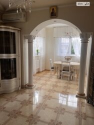 ������ 2 ����������� ������� � ������� � ������� �� 3 �����, 230 ��. �, 4 ������, �� ���. ������� ����������� ���� 11