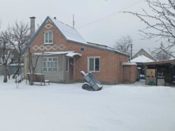 Продам будинок недалеко від Лісу на центральній дорозі фото 1 Продам будинок недалеко від Лісу на центральній дорозі фото 1