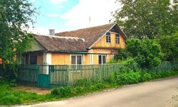 Продається частина будинку з власним двором, садом та гаражем, на перехресті з 2 проїздом Мазепи,13 фото 2 Продається частина будинку з власним двором, садом та гаражем, на перехресті з 2 проїздом Мазепи,13 фото 2