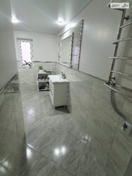 ������ 3 ����������� ������� � �������� � ������� �� 10 �����, 340 ��. �, 10 ����� ���� 11