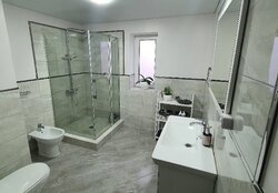 Продаж 3 поверхового будинку з верандою і ділянкою на 10 соток, 340 кв. м, 10 кімнат фото 12 Продаж 3 поверхового будинку з верандою і ділянкою на 10 соток, 340 кв. м, 10 кімнат фото 12