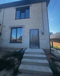 Продаж 2 поверхового таунхауса з ділянкою на 1 сотку, 60 кв. м, 2 кімнати, на 1-й пров. Шевченка фото 1 Продаж 2 поверхового таунхауса з ділянкою на 1 сотку, 60 кв. м, 2 кімнати, на 1-й пров. Шевченка фото 1
