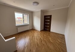 Продаж 1 поверхового будинку з ділянкою на 4.5 сотки, 205 кв. м, 3 кімнати. Біля костелу ліва сторона. фото 12 Продаж 1 поверхового будинку з ділянкою на 4.5 сотки, 205 кв. м, 3 кімнати. Біля костелу ліва сторона. фото 12