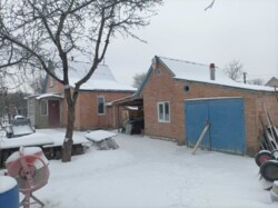Продам будинок недалеко від Лісу на центральній дорозі фото 13 Продам будинок недалеко від Лісу на центральній дорозі фото 13