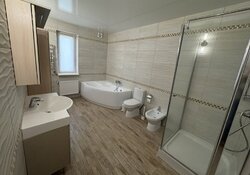 Продаж 1 поверхового будинку з ділянкою на 4.5 сотки, 205 кв. м, 3 кімнати. Біля костелу ліва сторона. фото 13 Продаж 1 поверхового будинку з ділянкою на 4.5 сотки, 205 кв. м, 3 кімнати. Біля костелу ліва сторона. фото 13