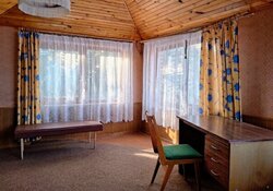 Продаж 3 поверхового будинку з верандою і ділянкою на 12 соток, 169 кв. м фото 16 Продаж 3 поверхового будинку з верандою і ділянкою на 12 соток, 169 кв. м фото 16
