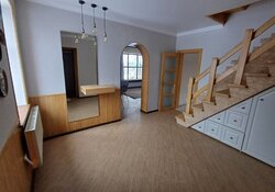 Продаж 2 поверхового будинку з ділянкою на 8 соток фото 16 Продаж 2 поверхового будинку з ділянкою на 8 соток фото 16