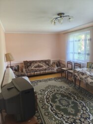 Продаж будинку з ремонтом у тихому районі біля лісу | 88 000 $ фото 9 Продаж будинку з ремонтом у тихому районі біля лісу | 88 000 $ фото 9