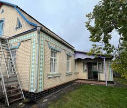 Продаж будинку, с.Озерна фото 1 Продаж будинку, с.Озерна фото 1