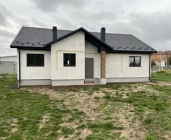 Продаж будинку, с.Шкарівка фото 1 Продаж будинку, с.Шкарівка фото 1